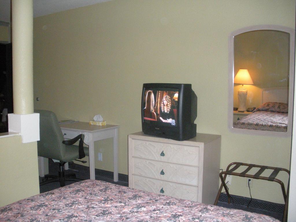 Golden Palms Inn & Suites Ocala Rom bilde